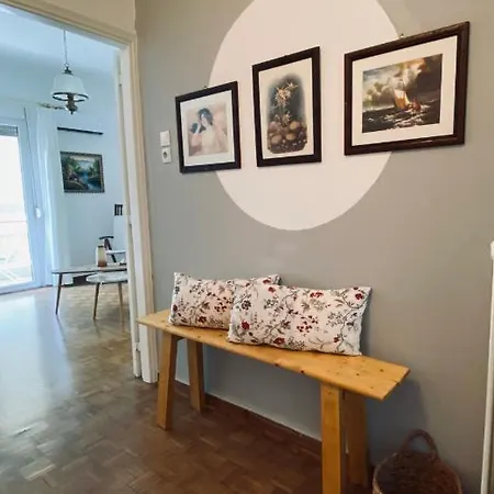 Sunnyside Apartment *